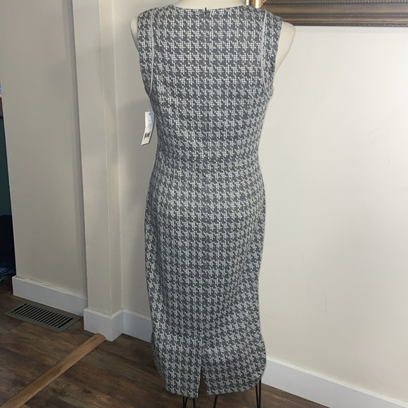 NWT Donna Morgan Sleeveless Dress/Sheath. Gray & White Houndstooth Pattern. SZ10 - Picture 4 of 13